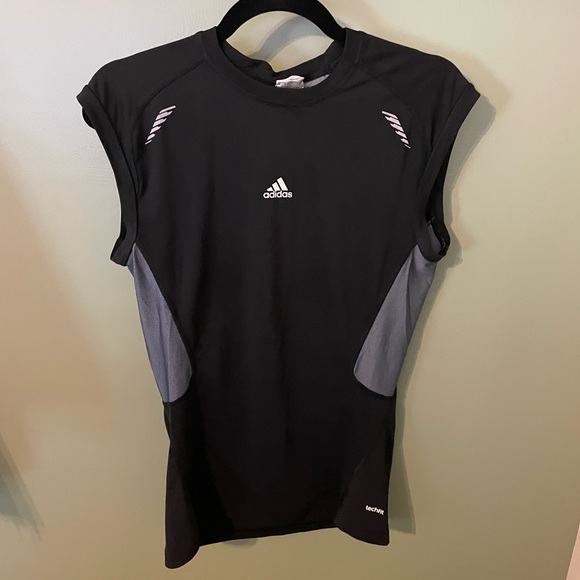 Men’s workout tank - Picture 1 of 2